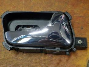 Ручка внутренняя двери (черная) R ЗАЗ Chery Forza. Артикул: A13-6105160DA